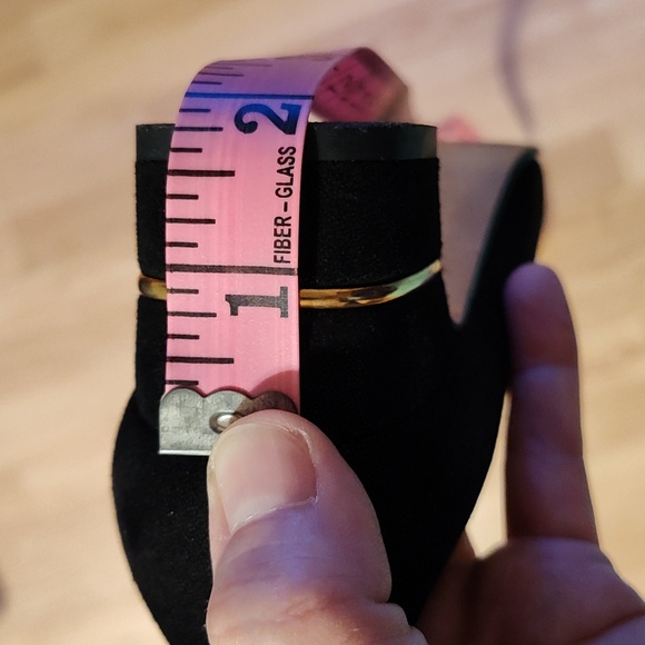 Salvatore Ferragamo Cinzia Nero Black Italian Pebbled Kid Suede Pumps Sz 7.5 2A - Picture 8 of 12